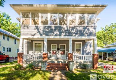 Main picture of 353 N 15th St