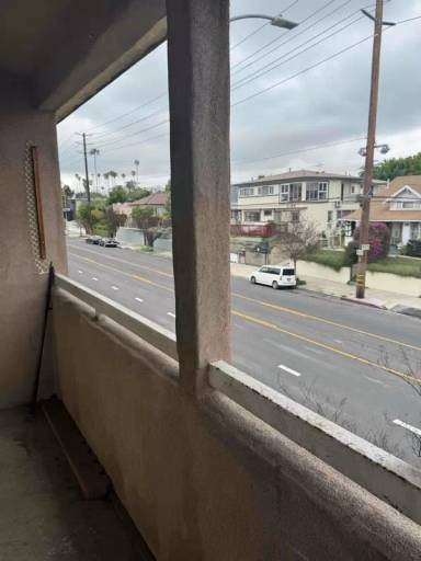 Main picture of 1143 N Virgil Ave