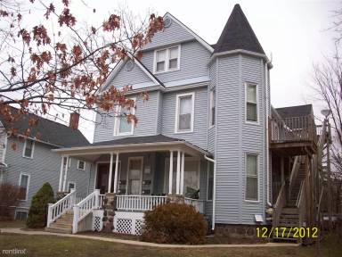 Main picture of 1015 Packard St