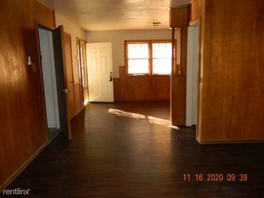 Main picture of 2410 33rd St