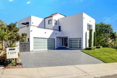 Main picture of 1709 Avenida Salvador