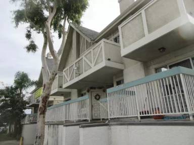 Main picture of 20316 Saticoy St