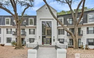 Main picture of 2113 Pine Heights Dr NE