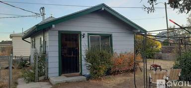Main picture of 1701 S Warren Ave
