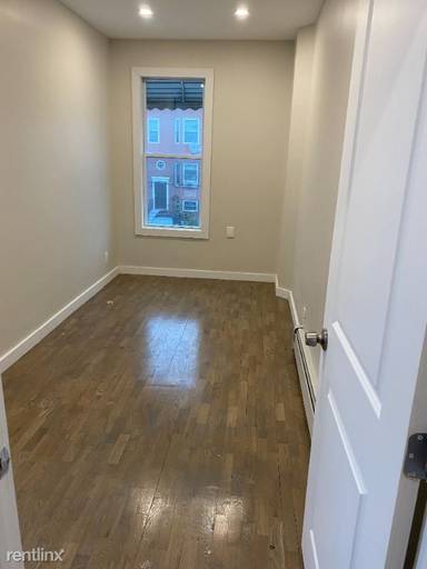 Main picture of 1716 Southern Blvd