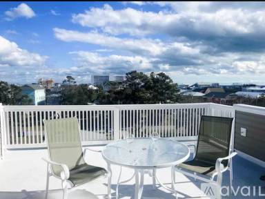 Main picture of 1607 Mackerel Ln