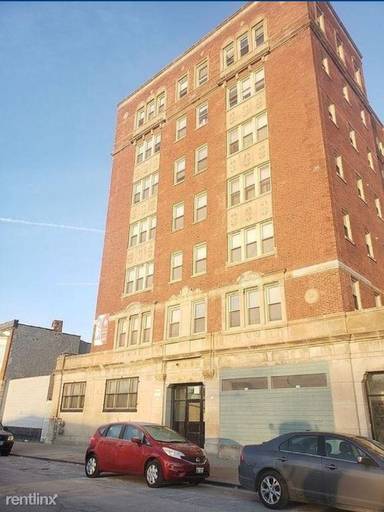 Main picture of 3004-3008 E Cheltenham Pl Apartments