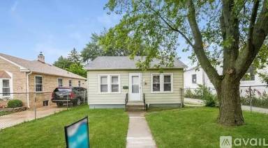 Main picture of 519 S Elmwood Ave
