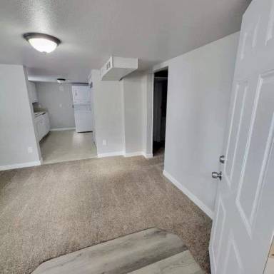 Main picture of 2021 1/2 4th Ave