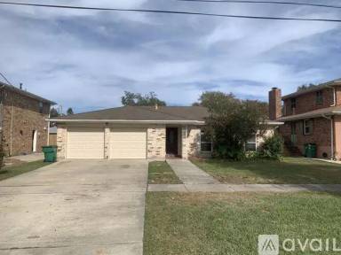 Main picture of 4945 Avron Blvd