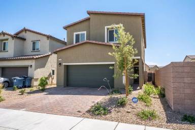 Main picture of 5344 Peacock Lily St