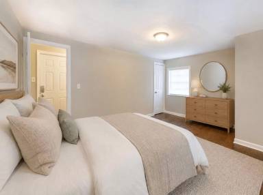 Main picture of 634 E Park Ave