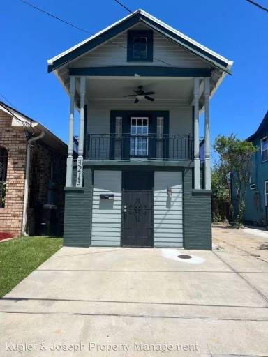 Main picture of 3213 Belfort Ave
