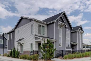Main picture of 1828 S Poplar Ct