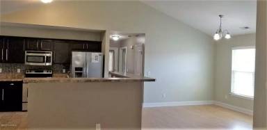Main picture of 108-110 Grist Mill Dr