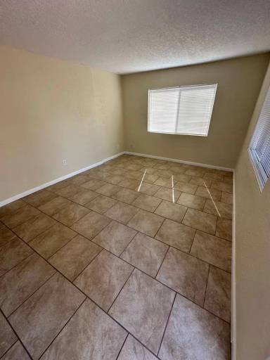 Main picture of 2518 Alvarado Dr NE