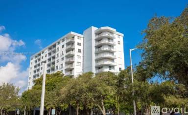 Main picture of Stanton House Condominium