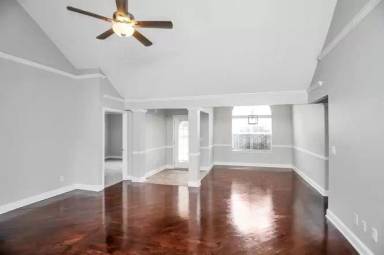 Main picture of 608 Chartwell Ct