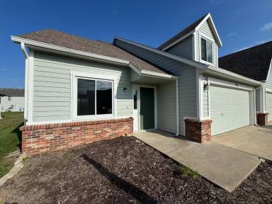 Main picture of 408 Trent Ct