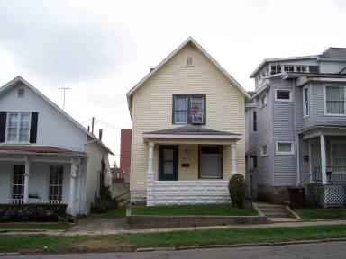Main picture of 71 W Locust St
