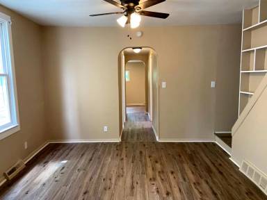 Main picture of 827 N New St