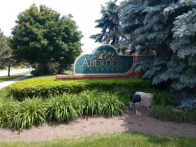 Main picture of 4466 Berkshire Dr