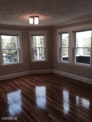 Main picture of 9 Roberts Rd