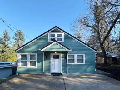 Main picture of 3511 Willamette St