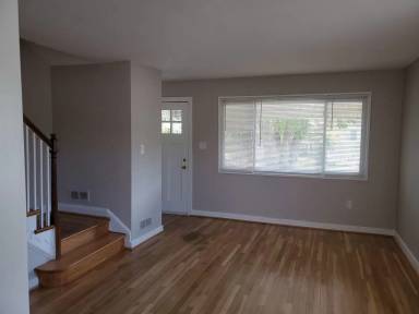 Main picture of 524 Duncan Ave