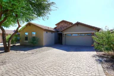 Main picture of 827 W Desert Valley Dr