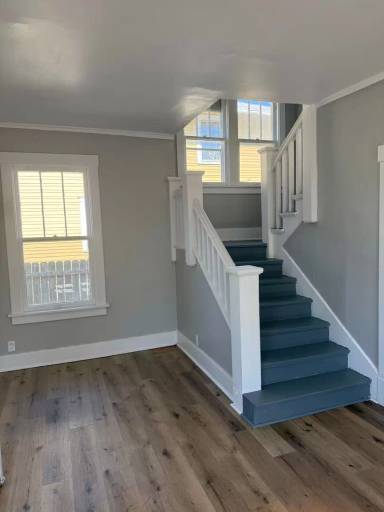 Main picture of 2870 Vane St