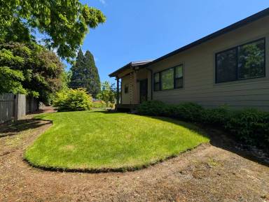 Main picture of 2202 Four Oaks Grange Rd