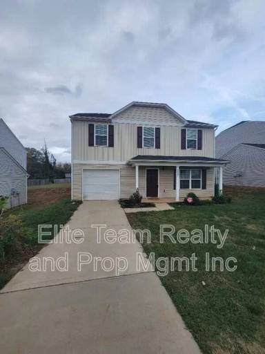 Main picture of 5823 Hewitt Dr