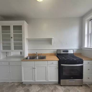 Main picture of 1611 Hampton Blvd