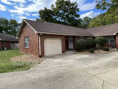 Main picture of 39 S Cherry Hls