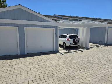 Main picture of 375 Cannon Green Dr