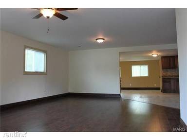 Main picture of 4104 Davis St