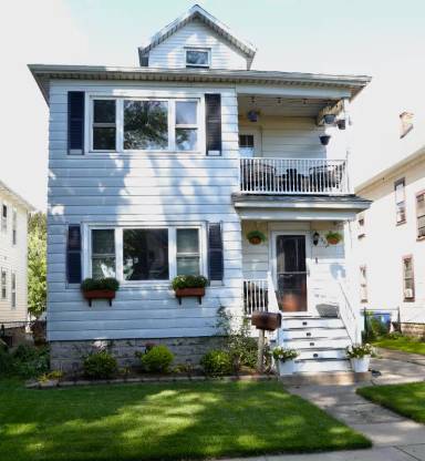 Main picture of 368 Cumberland Ave