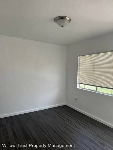 Main picture of 838 Davidson Ave