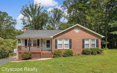 Main picture of 3012 Sand Hills Dr