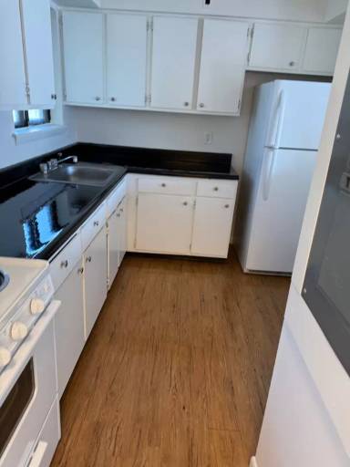 Main picture of 60 E Main St