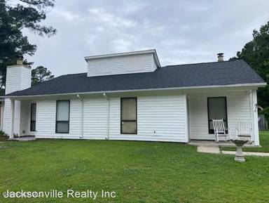 Main picture of 188 Village Cir