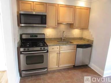 Main picture of 400 2nd St