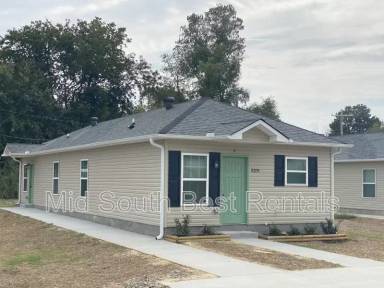 Main picture of 8209 1st St