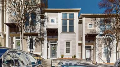 Main picture of 1009 Park West Dr