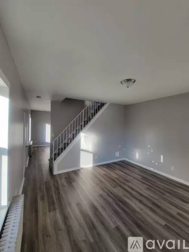 Main picture of 920 E Cherry St
