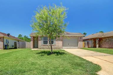 Main picture of 22807 Cabanna Rd