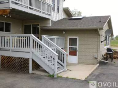 Main picture of 793 Merry Ln