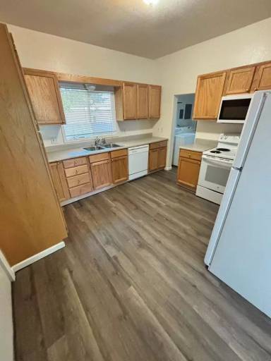 Main picture of 416 E Custer St