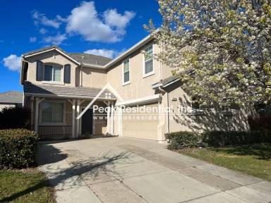 Main picture of 2129 Cermak Way